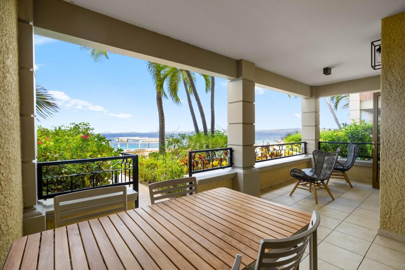 The Bellafonte - Luxury Oceanfront Hotel Kralendijk Extérieur photo