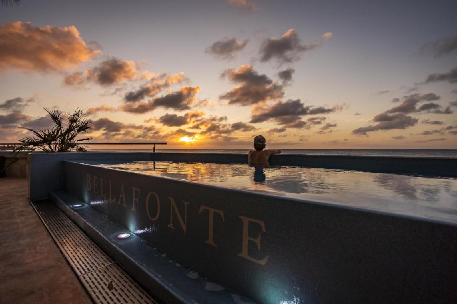 The Bellafonte - Luxury Oceanfront Hotel Kralendijk Extérieur photo