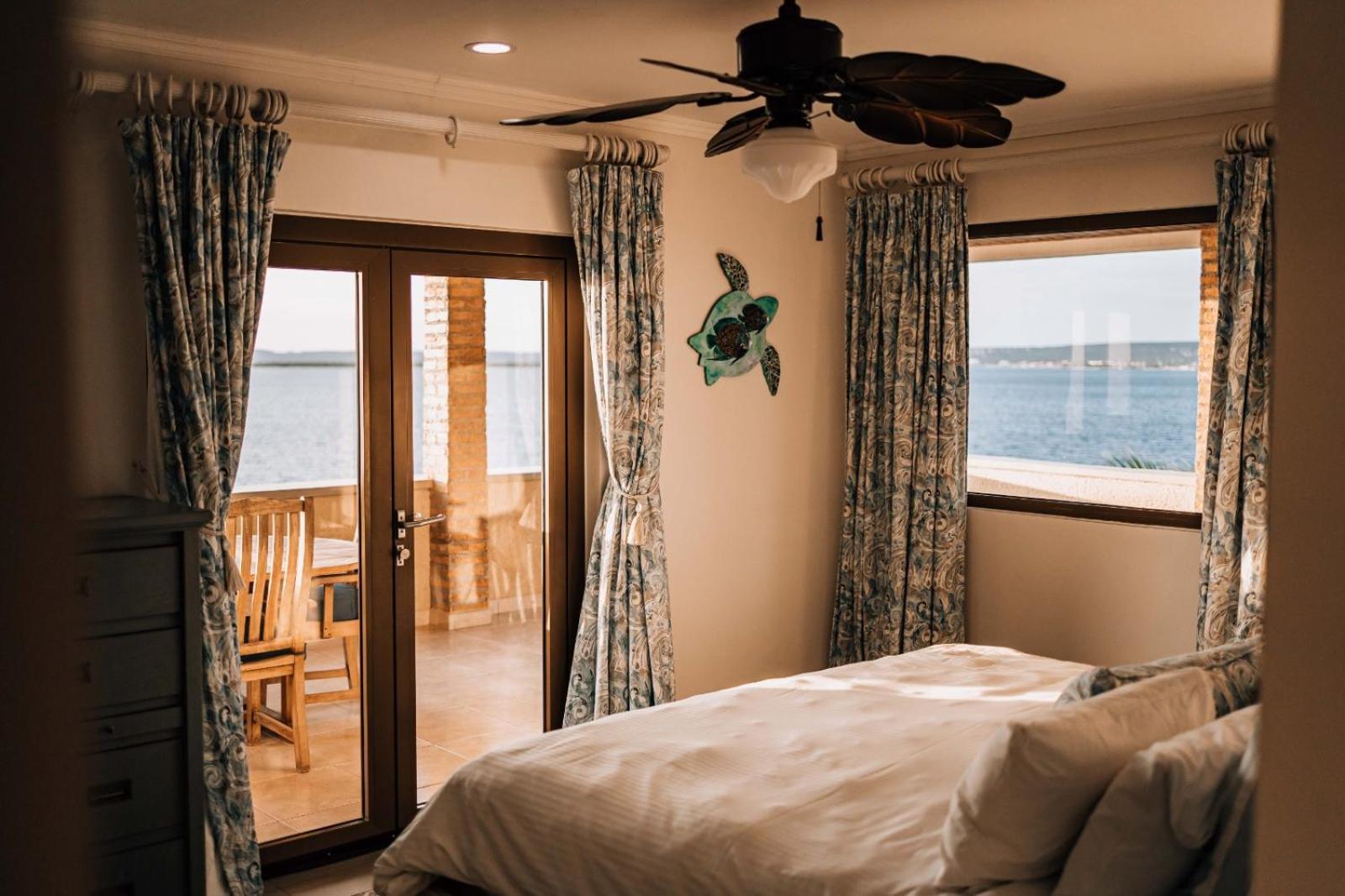 The Bellafonte - Luxury Oceanfront Hotel Kralendijk Extérieur photo